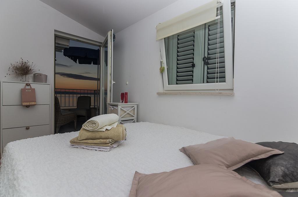 Apartment Karmela Makarska Ngoại thất bức ảnh
